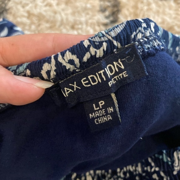 3/$30 Max edition petite ls blue floral skirt - Picture 2 of 3